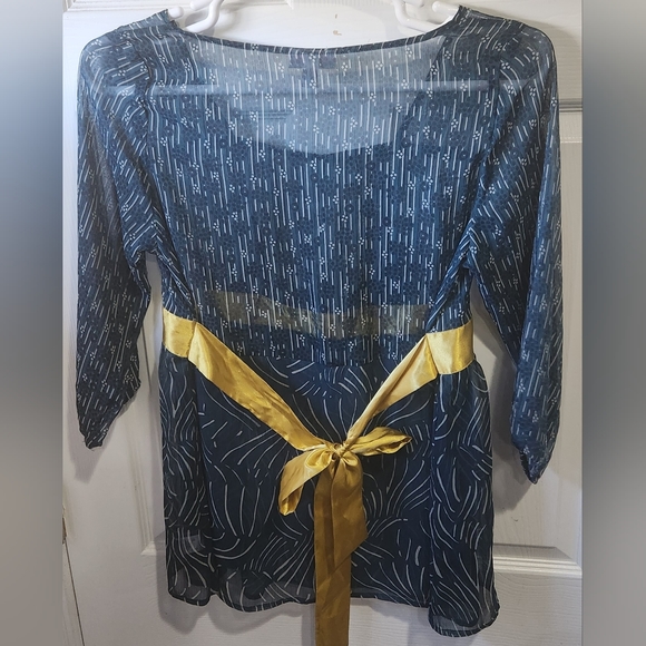 Liz Lange Maternity teal sheer blouse with gold attached belt size Large - Picture 9 of 9